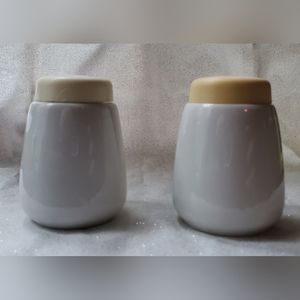 𝅺SELTMANN Weiden porcelain salt and pepper shaker Vintage